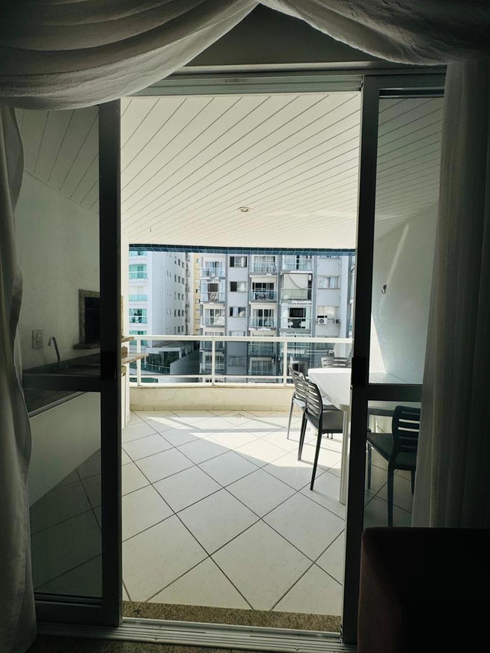 Apto A 100M Da Praia Central Balneário Camboriú エクステリア 写真